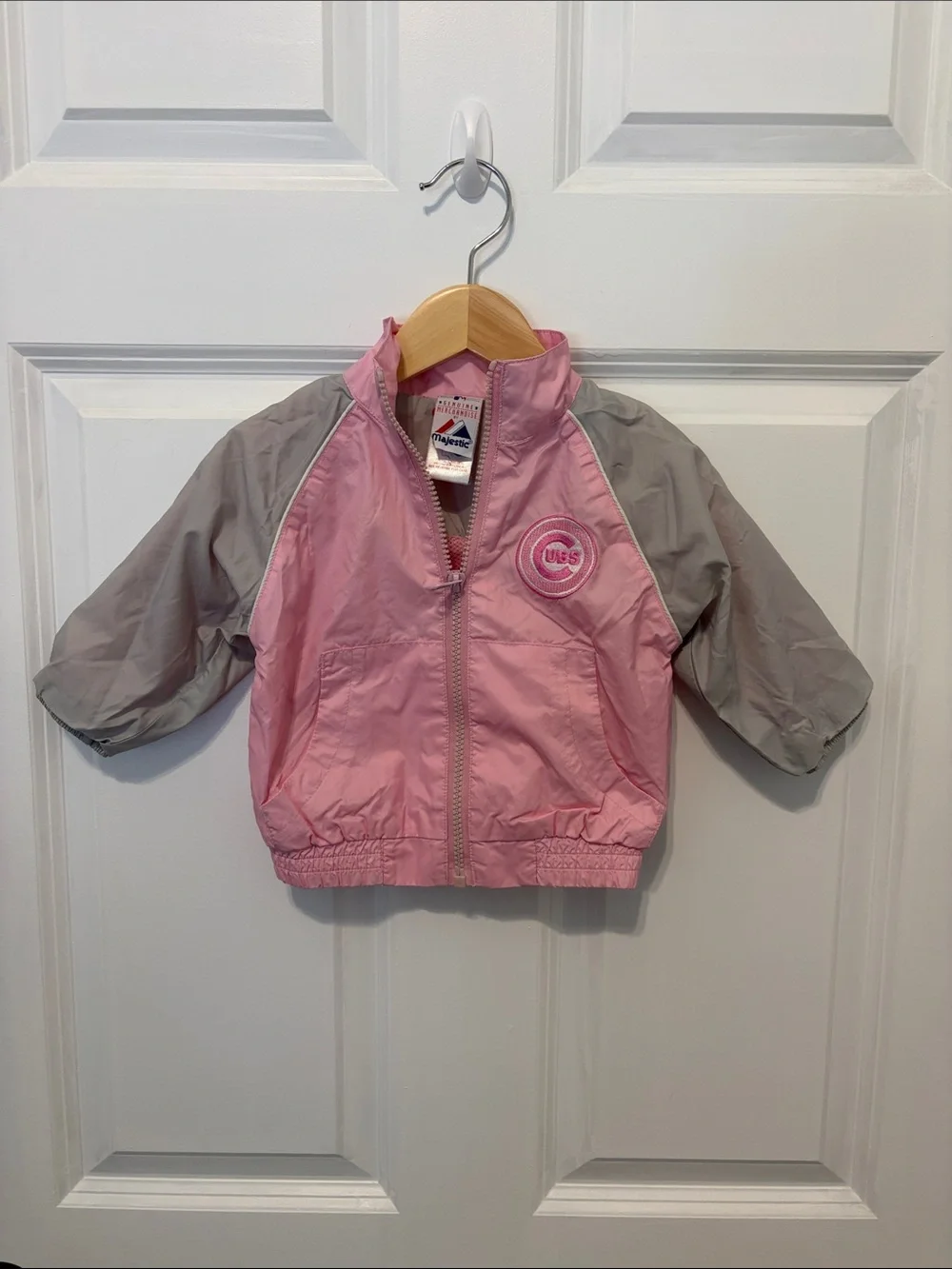 Pink & Gray Kids Windbreaker Chicago Cubs Jacket - MLB Genuine Merchandise